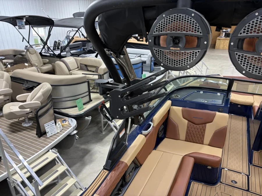 2025-mastercraft-xt22-139450-image13