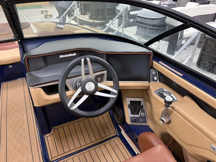 2025-mastercraft-xt22-139450-image15