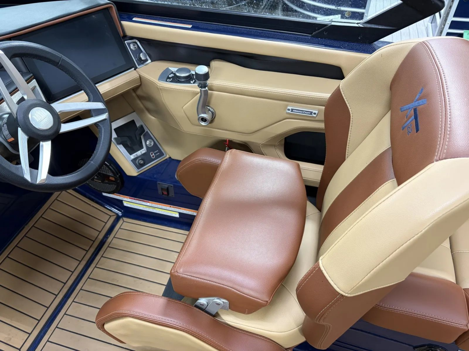 2025 MASTERCRAFT XT22