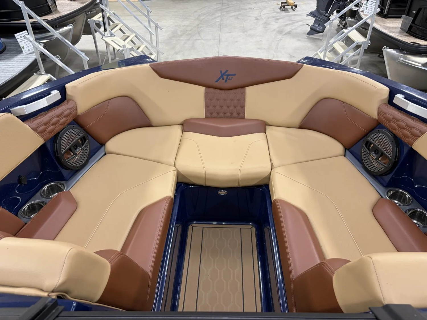 2025 MASTERCRAFT XT22