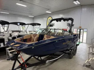 2025-mastercraft-xt22-139450-image3