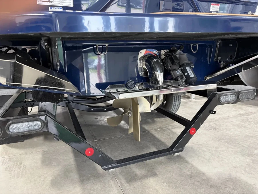 2025-mastercraft-xt22-139450-image6