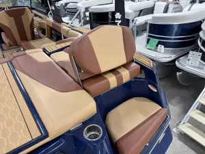 2025-mastercraft-xt22-139450-image8