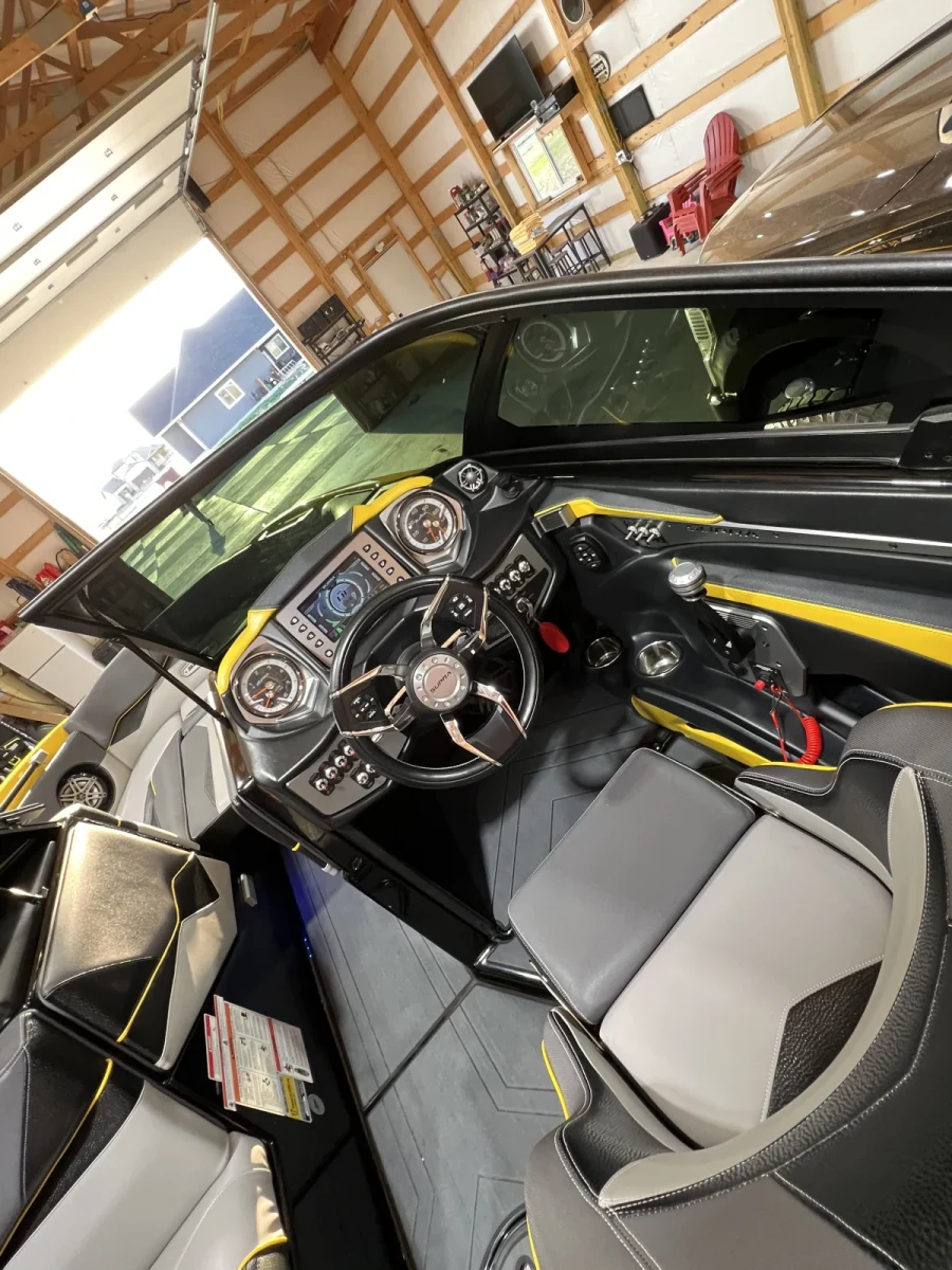 2018-supra-sl-140045-image4.webp