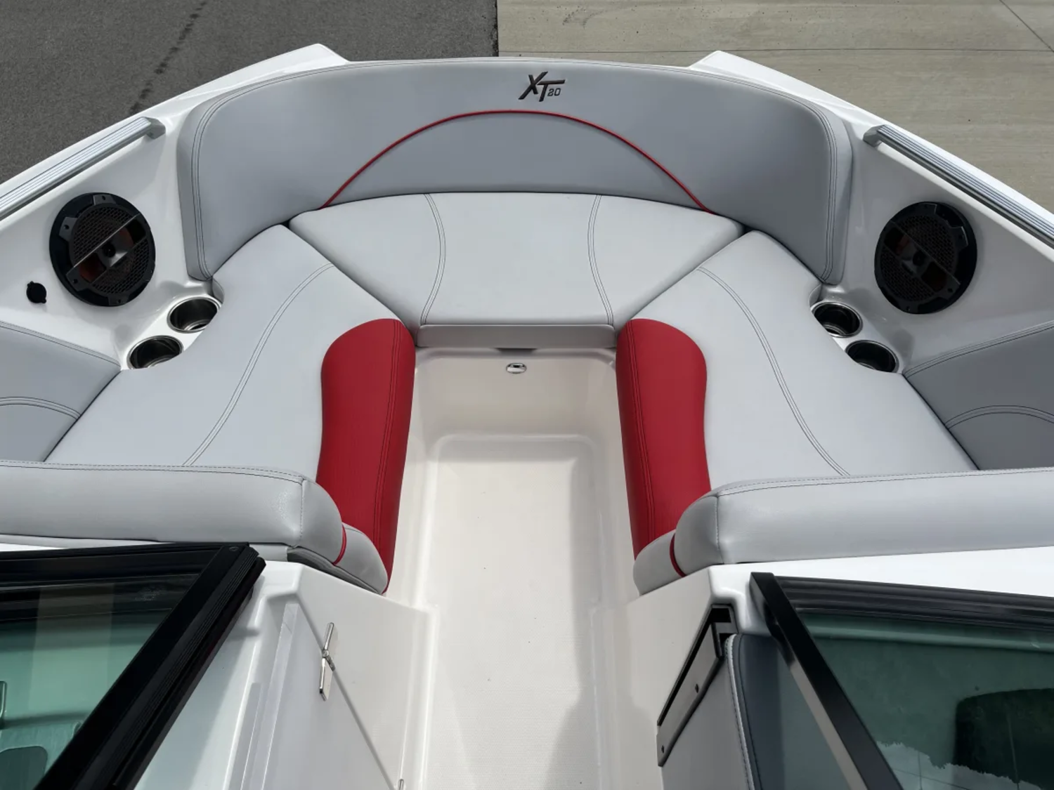 2019 MasterCraft XT20