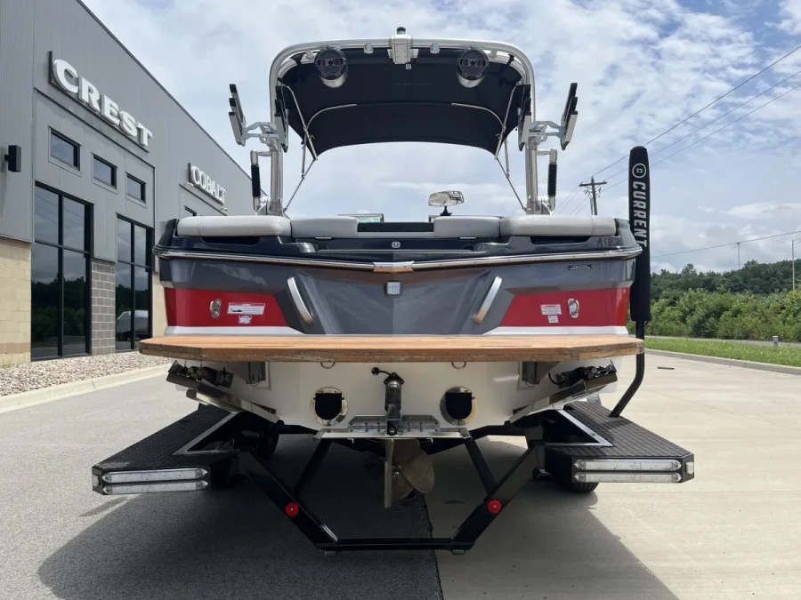 2019-mastercraft-xt20-140053-image2.webp