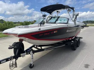 2019-mastercraft-xt20-140053-image4.webp