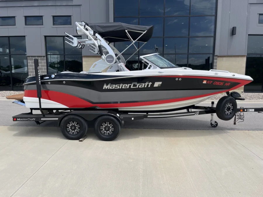 2019-mastercraft-xt20-140053-image5.webp