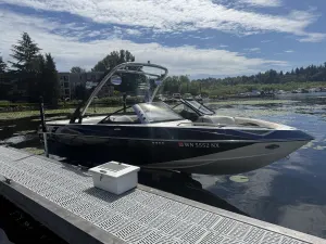 2008-malibu-wakesetter-23-lsv-140056-image0.webp