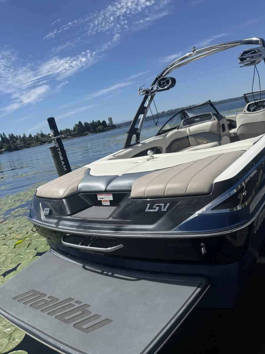 2008-malibu-wakesetter-23-lsv-140056-image2.webp