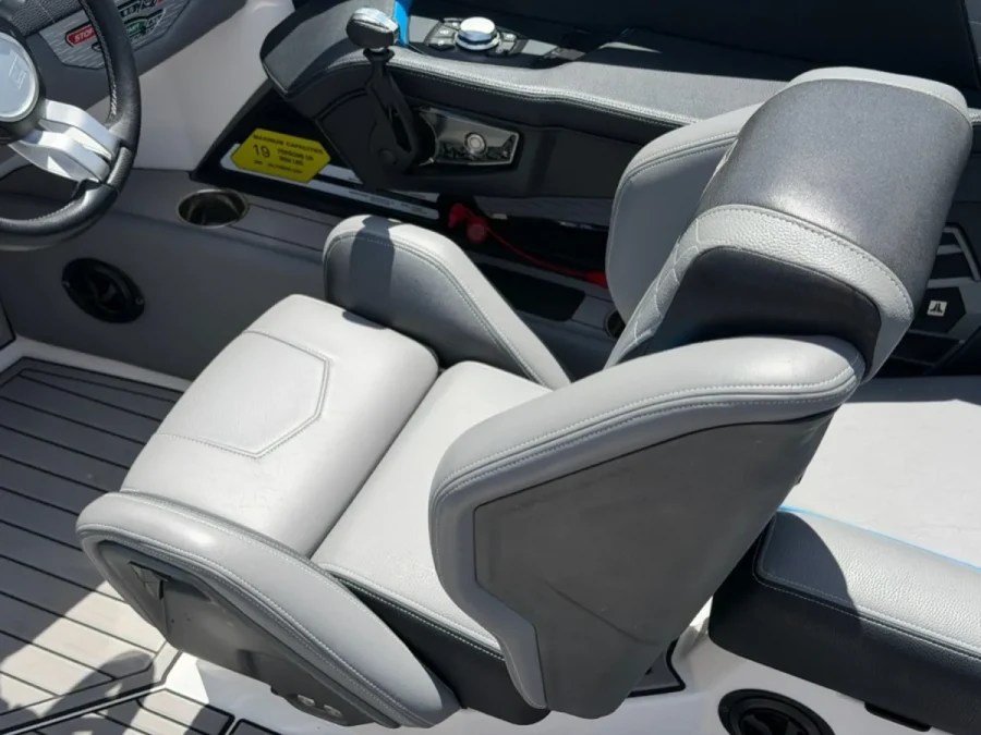 2021-nautique-g25-140064-image13.webp