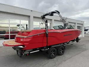 2021-mastercraft-nxt24-140075-image2.webp