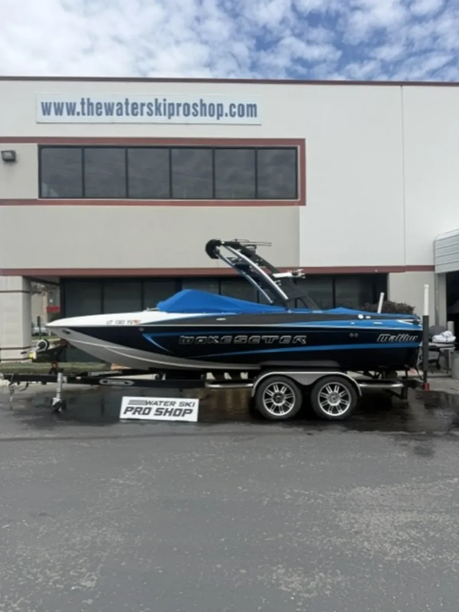 2014-malibu-wakesetter-vlx-140080-image8.webp