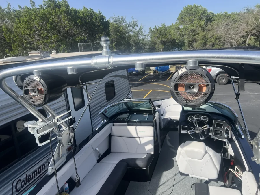 2018-mastercraft-xt23-140086-image10.webp