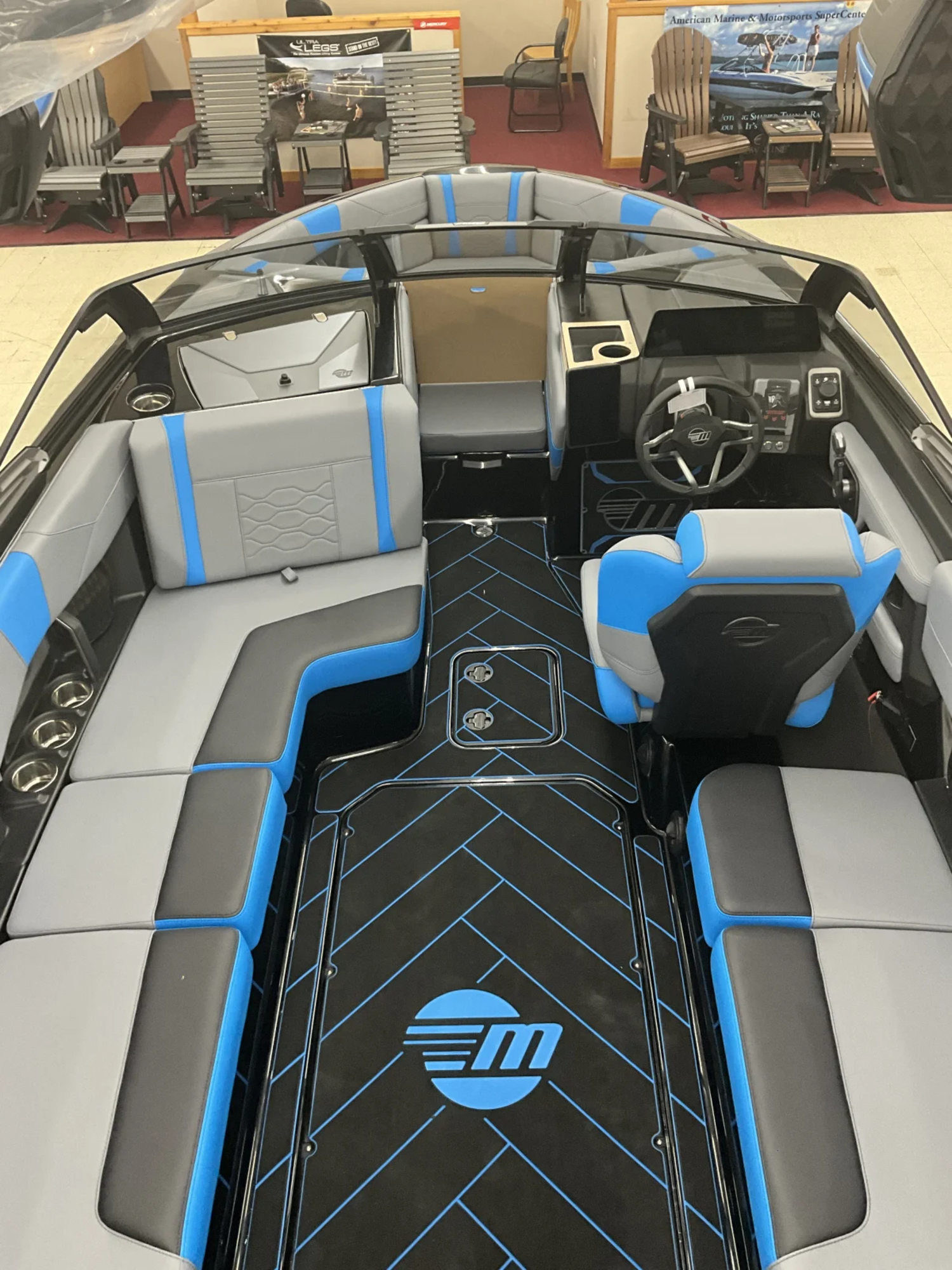 2026 MALIBU 23 LSV with M6DI and trailer