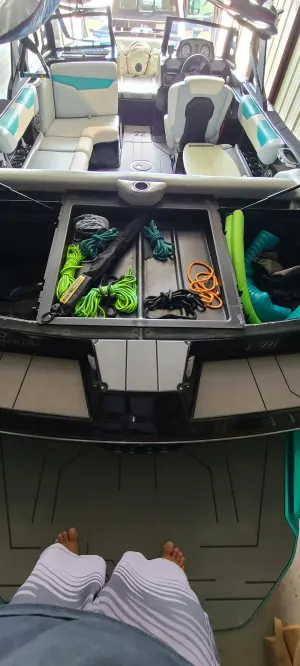 2019-axis-a22-140092-image14.webp