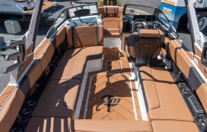 2026-malibu-wakesetter-23-lsv-140102-image9