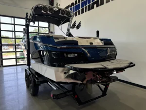2022-mastercraft-x24-140103-image5