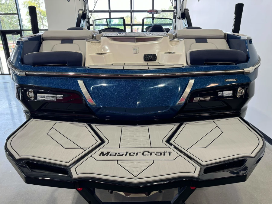 2022-mastercraft-x24-140103-image8