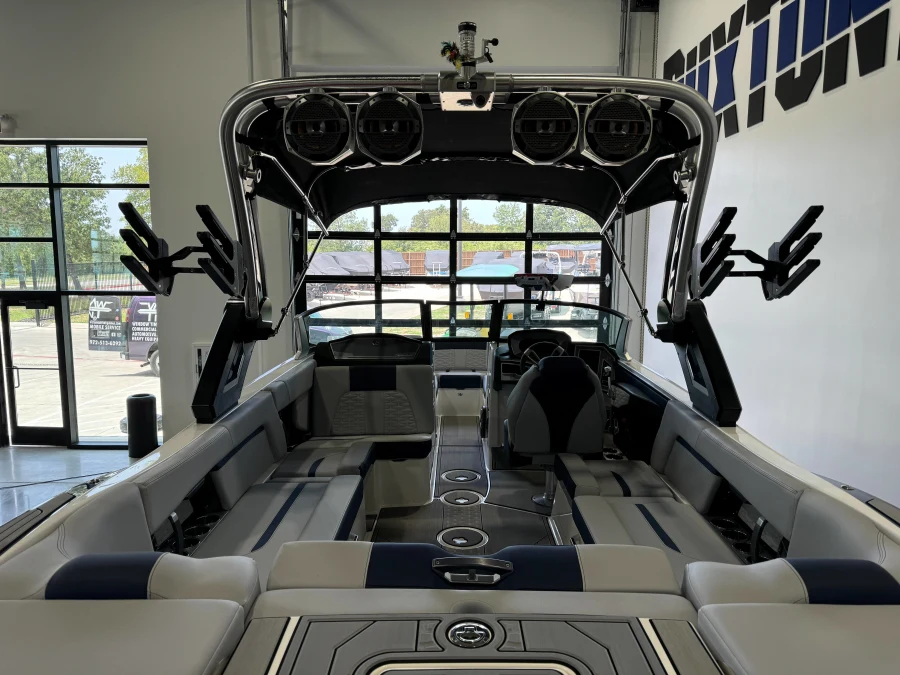 2022-mastercraft-x24-140103-image9
