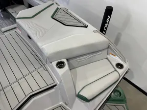 2025-nautique-g23-140104-image10