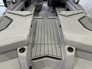 2025-nautique-g23-140104-image9