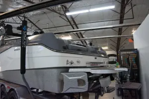 2026-malibu-wakesetter-26-lsv-140112-image12