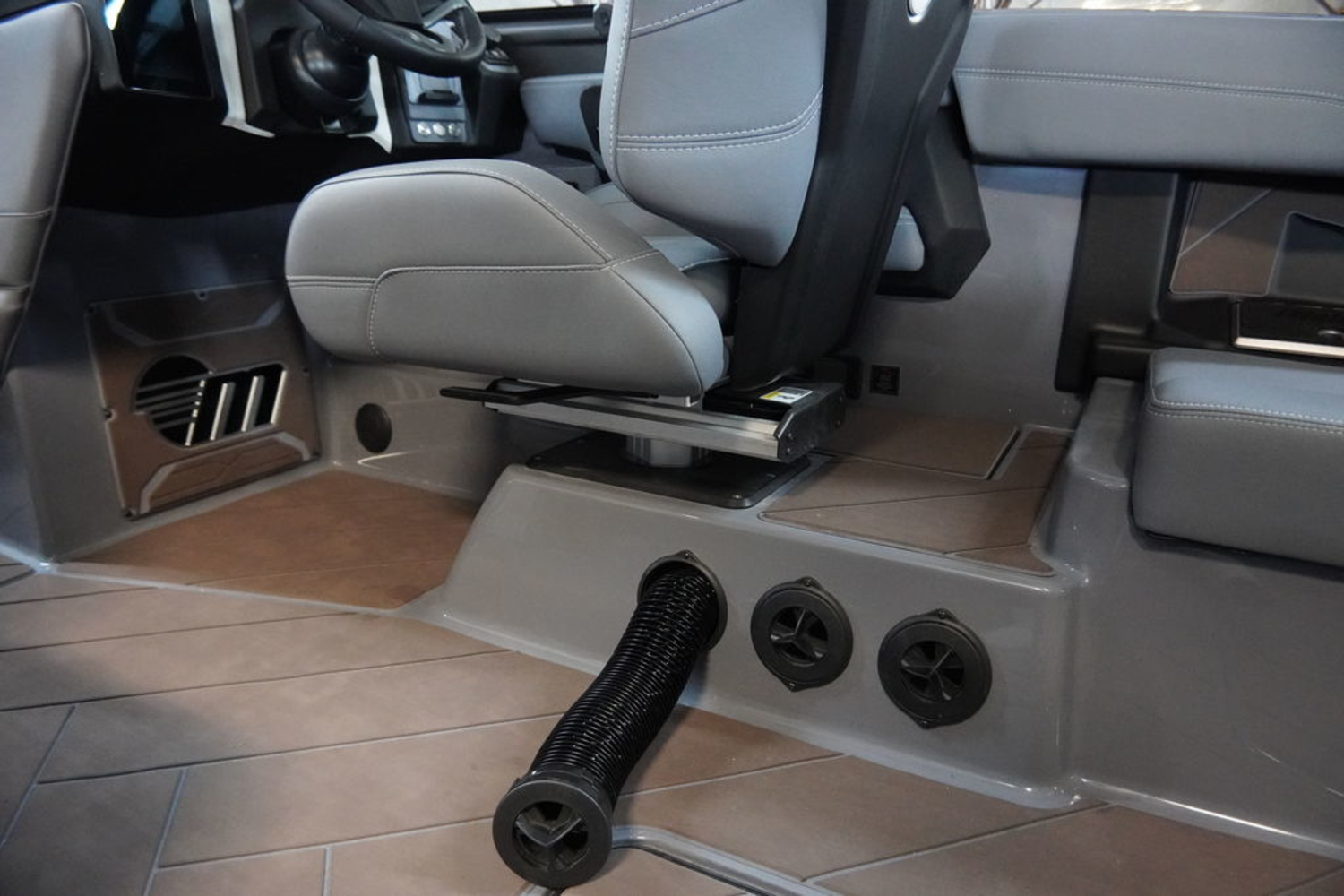 2026 Malibu Boats 26 LSV
