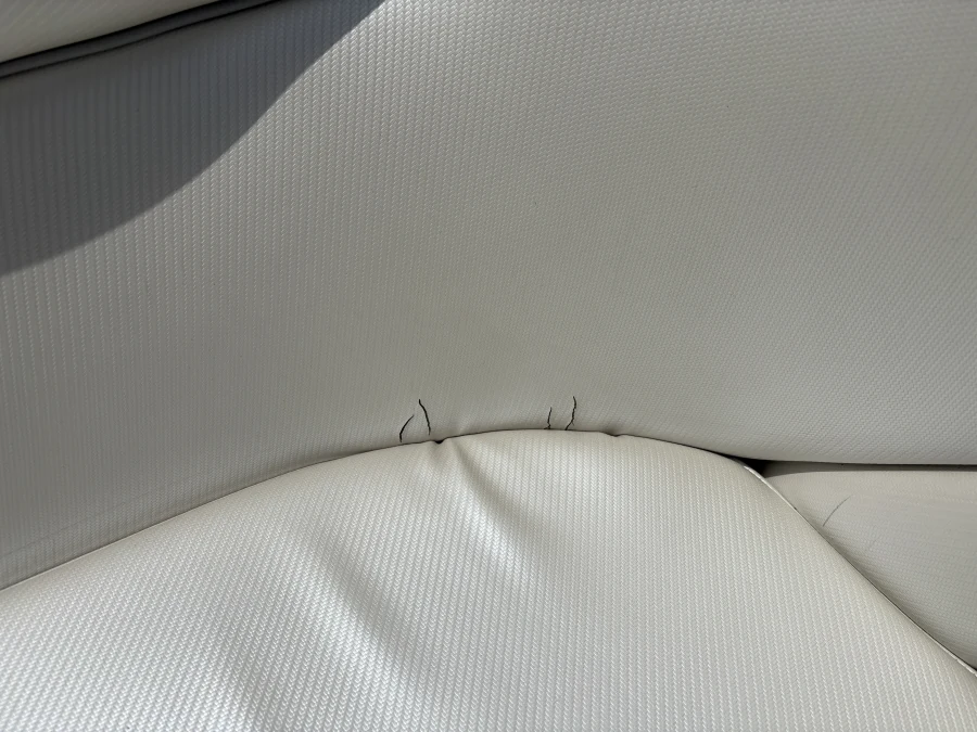 2011-mastercraft-x2-140126-image19