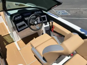 2026-mastercraft-nxt24-140130-image12