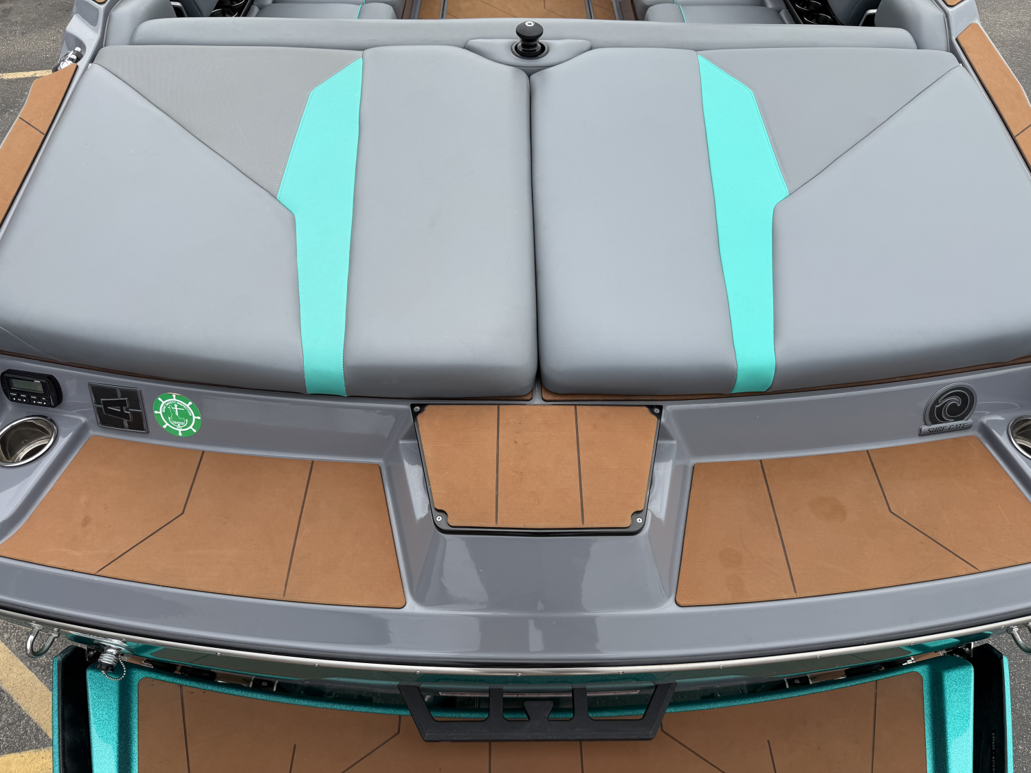 2022 Axis A24