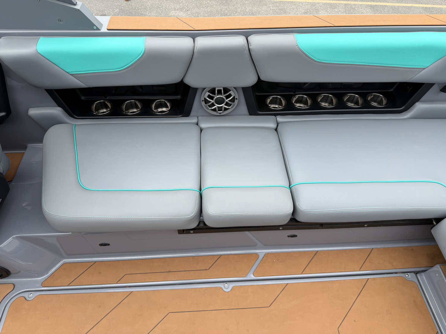 2022 Axis A24