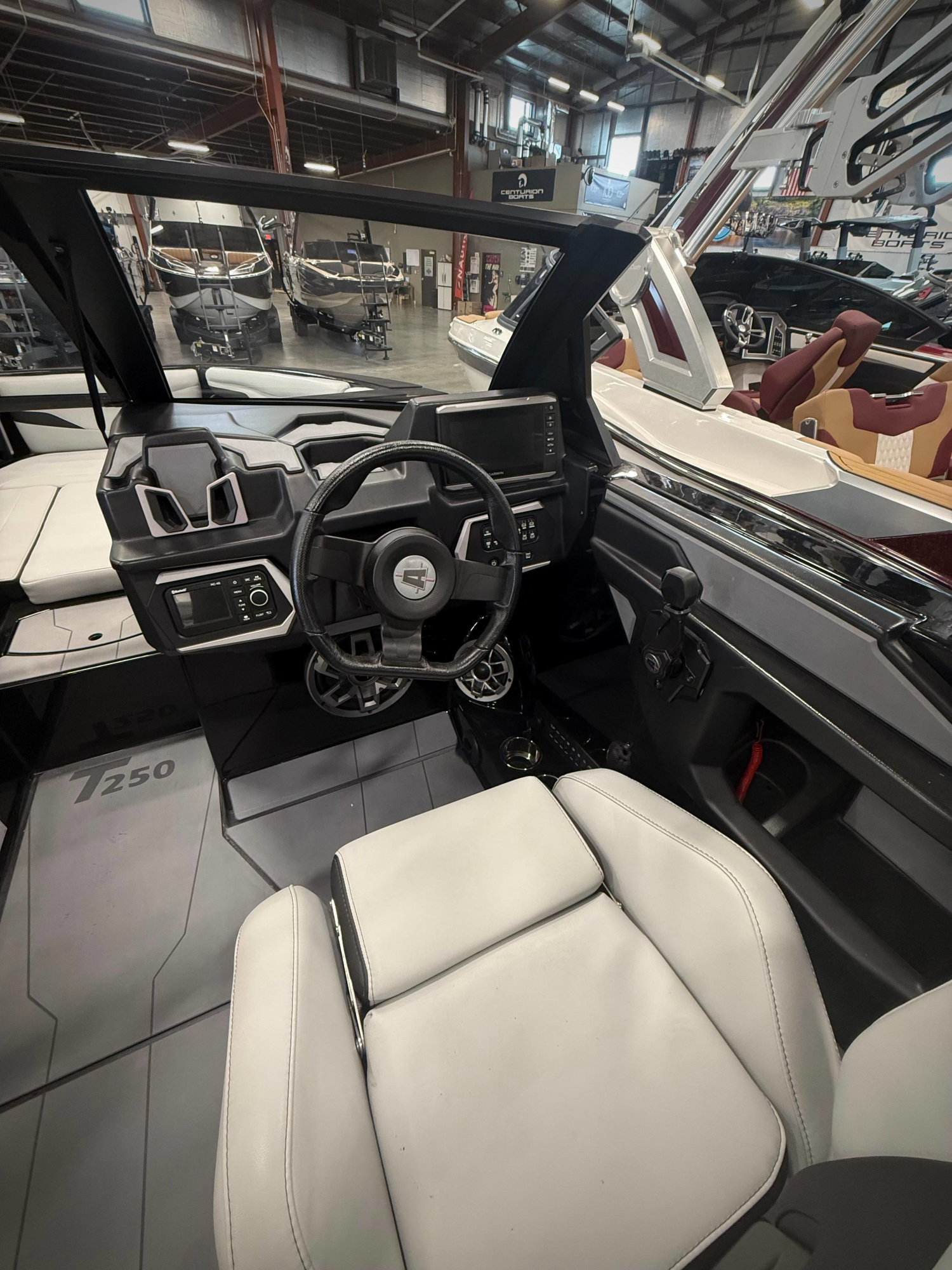2022 Axis T-250 LT4