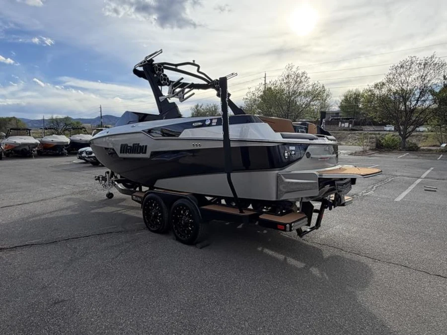 2021-malibu-m220-140137-image8