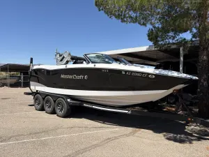 2024-mastercraft-x24-140138-image0.webp