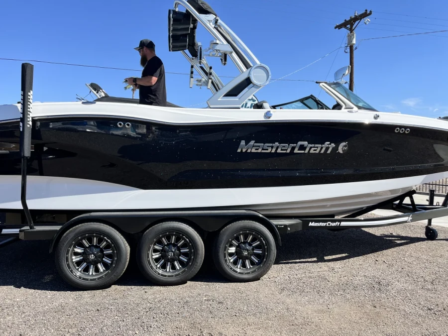 2024-mastercraft-x24-140138-image3.webp