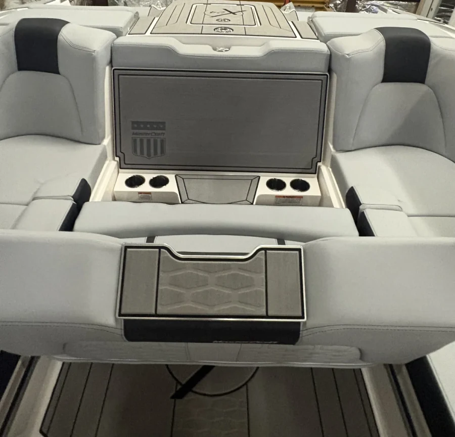 2024-mastercraft-x24-140138-image5.webp