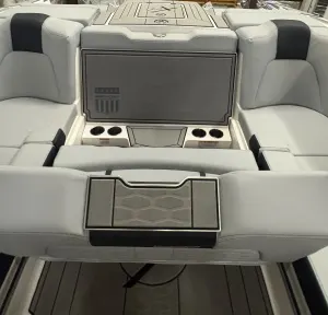 2024-mastercraft-x24-140138-image5.webp