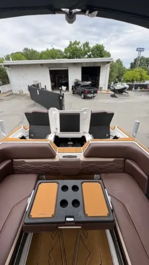 2025-supra-sa-138078-image10.webp