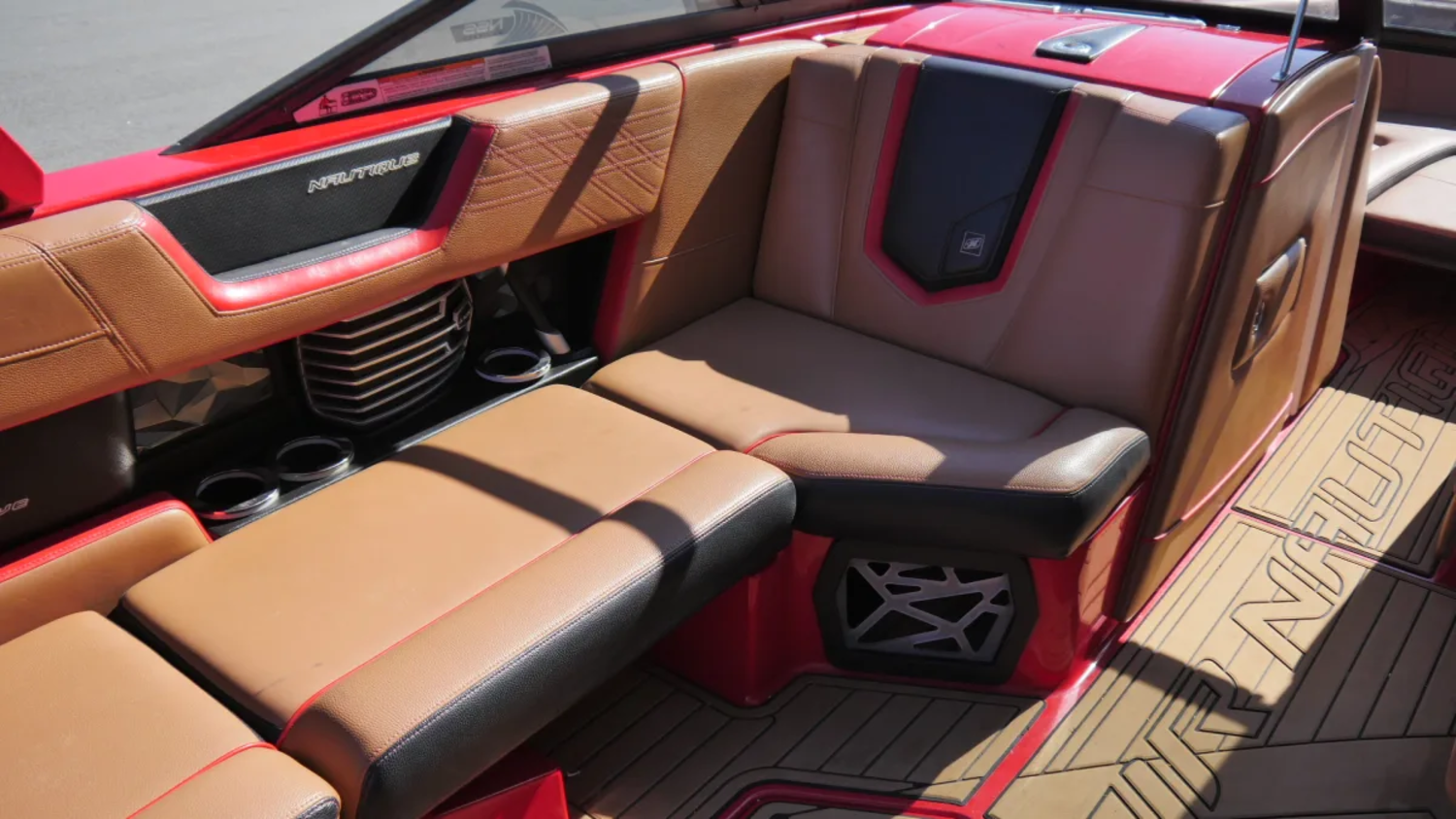 2018 Nautique G25
