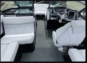 2018-mastercraft-xt22-138091-image8.webp