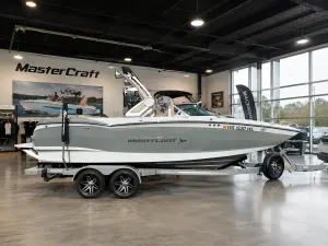 2022-mastercraft-x-star-138098-image0.webp