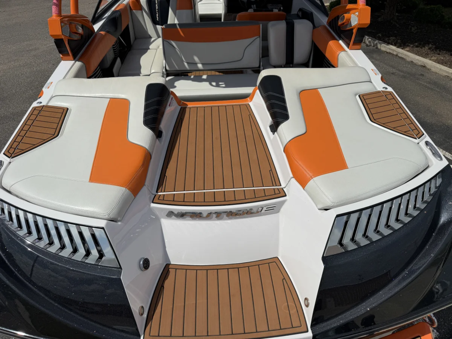 2014 Nautique G21