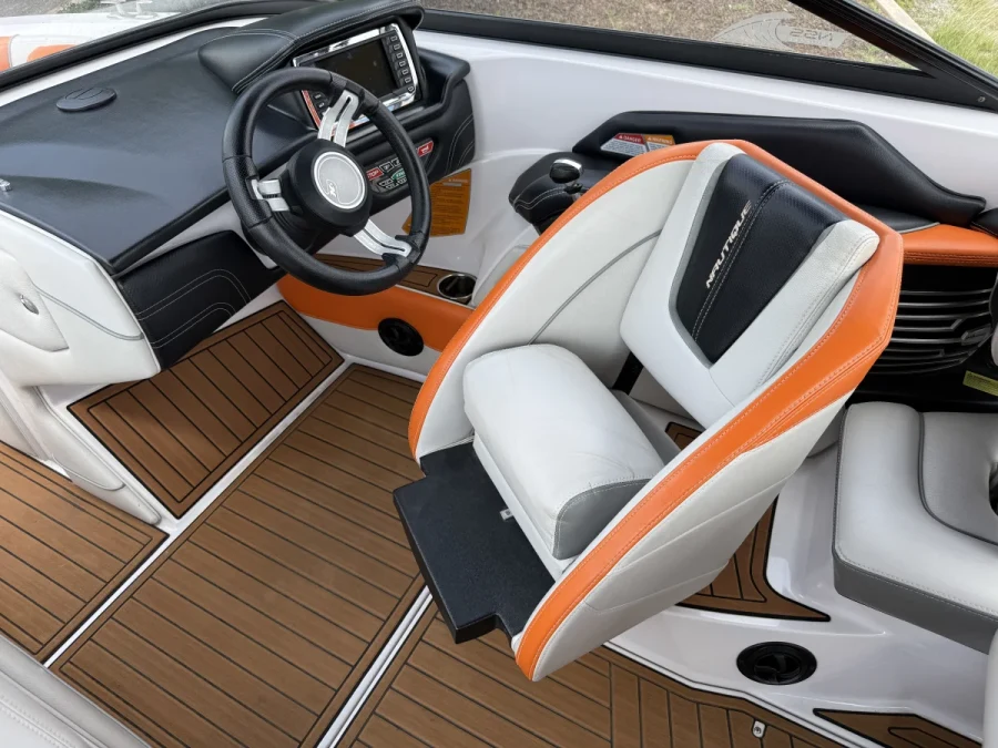 2014-nautique-g21-138111-image8.webp