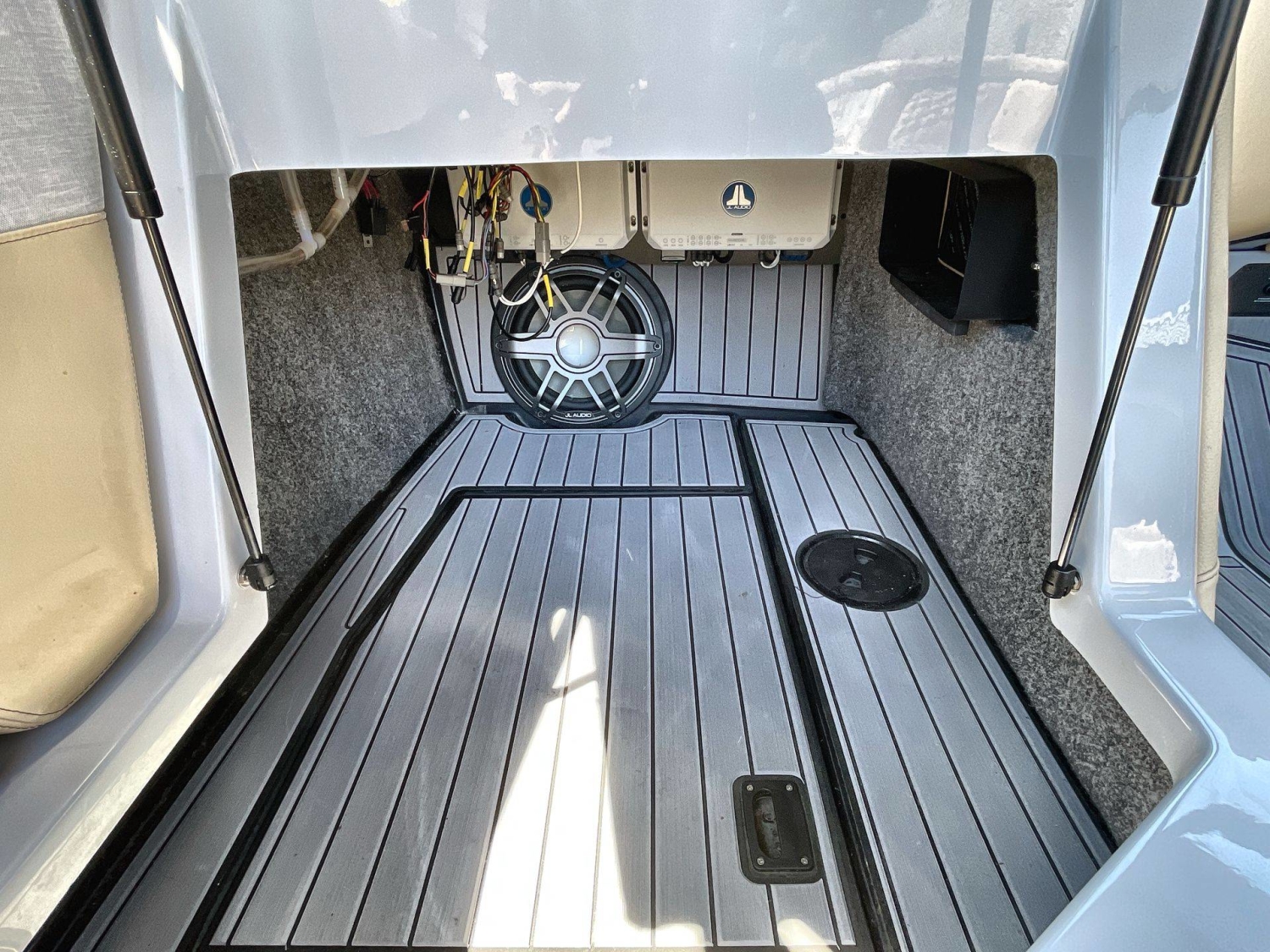 2022 Nautique G23