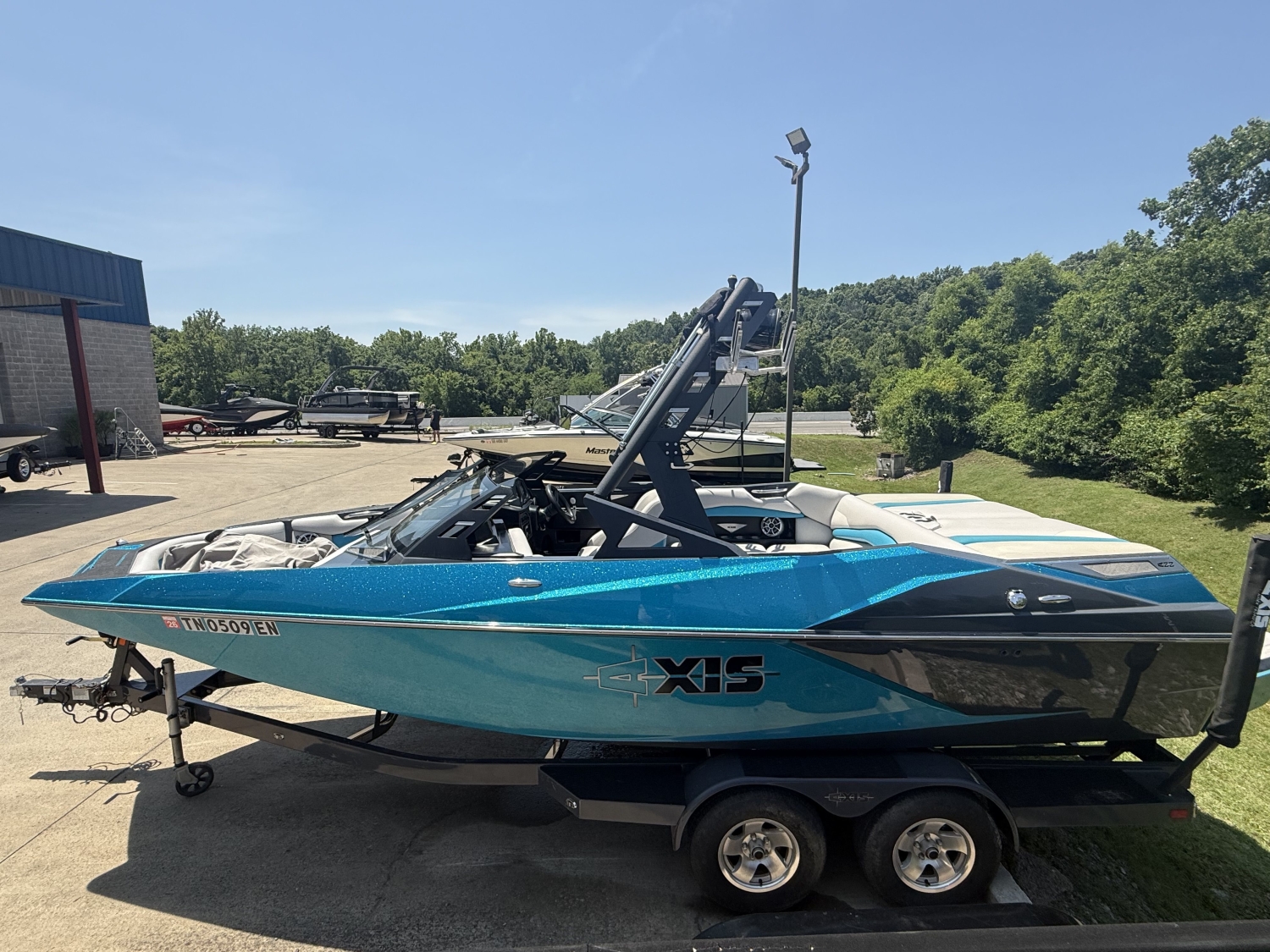 2016 Axis A22