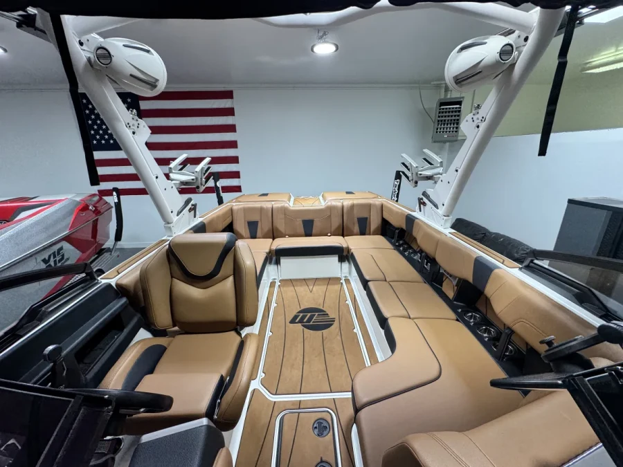 2023-malibu-wakesetter-23-lsv-138144-image9.webp