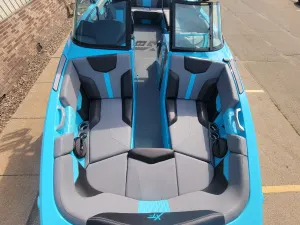2023 Mastercraft XT24 Icon
