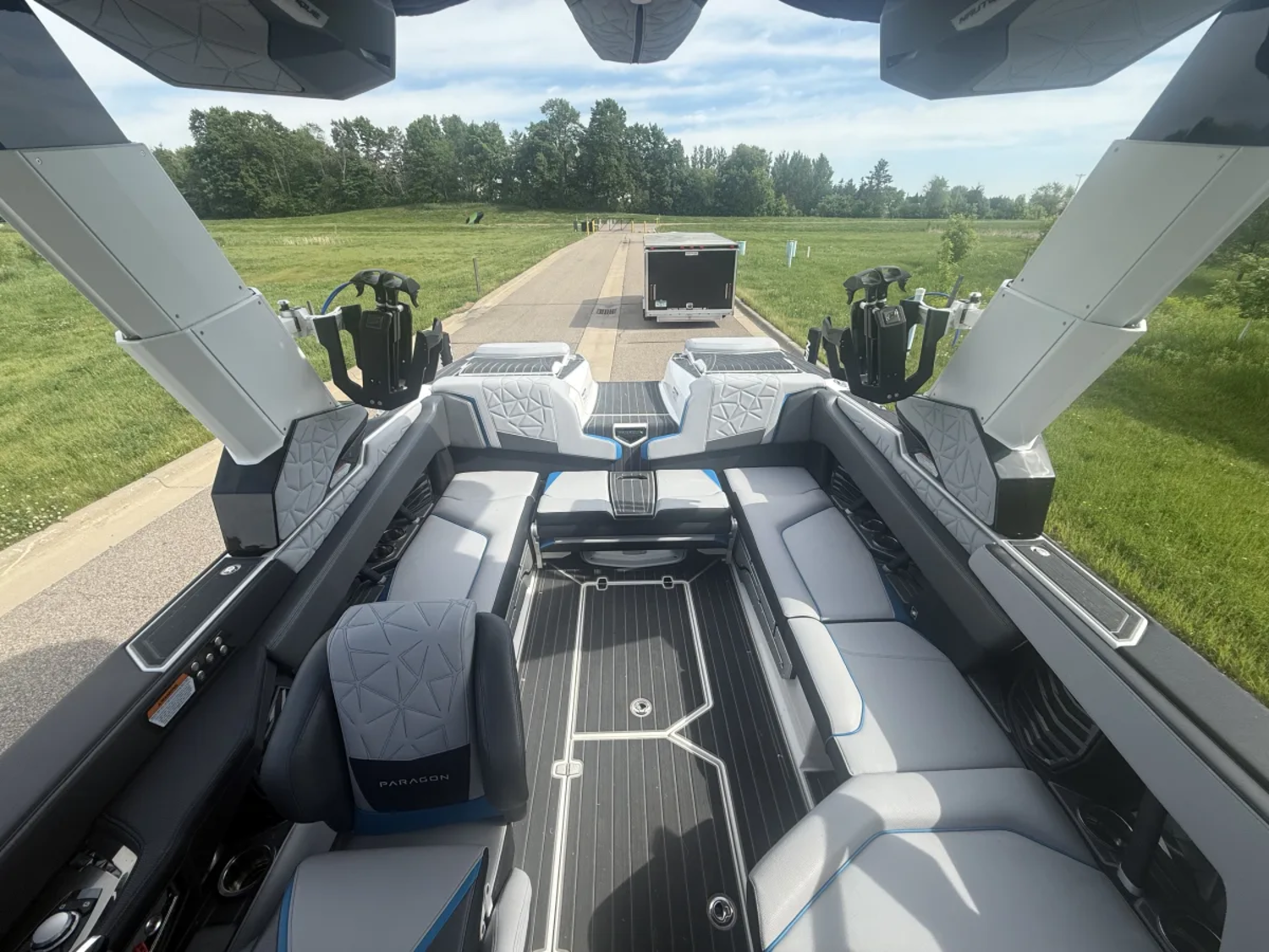 2022 Nautique G23 Paragon with trailer