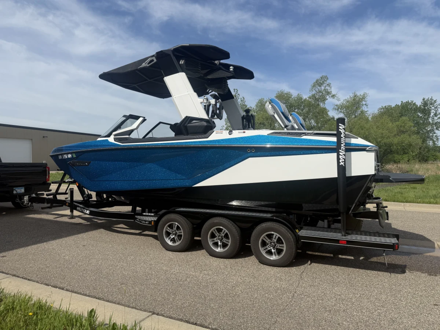 2022 Nautique G23 Paragon with trailer